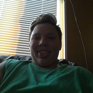 Meet your Posher, Dakota